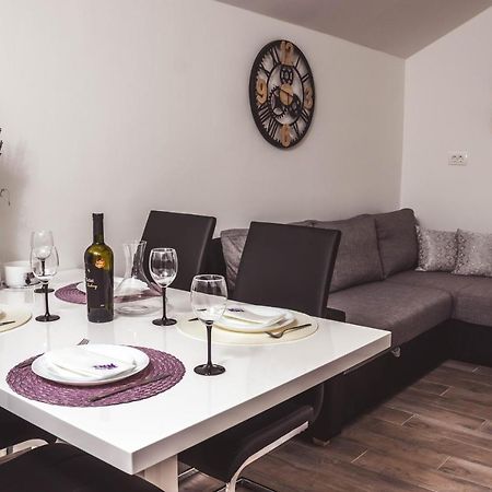 Apartmani Vuckovic Vodice Ngoại thất bức ảnh