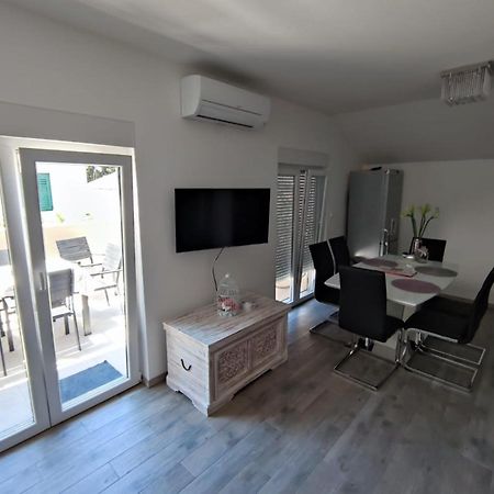 Apartmani Vuckovic Vodice Ngoại thất bức ảnh