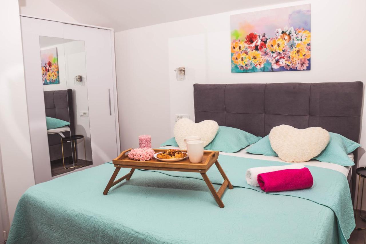 Apartmani Vuckovic Vodice Ngoại thất bức ảnh
