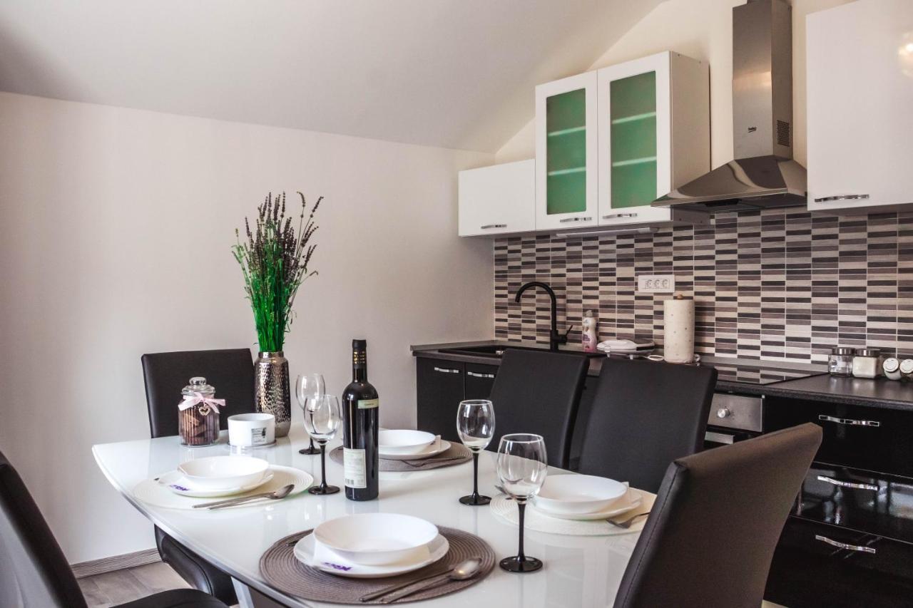 Apartmani Vuckovic Vodice Ngoại thất bức ảnh