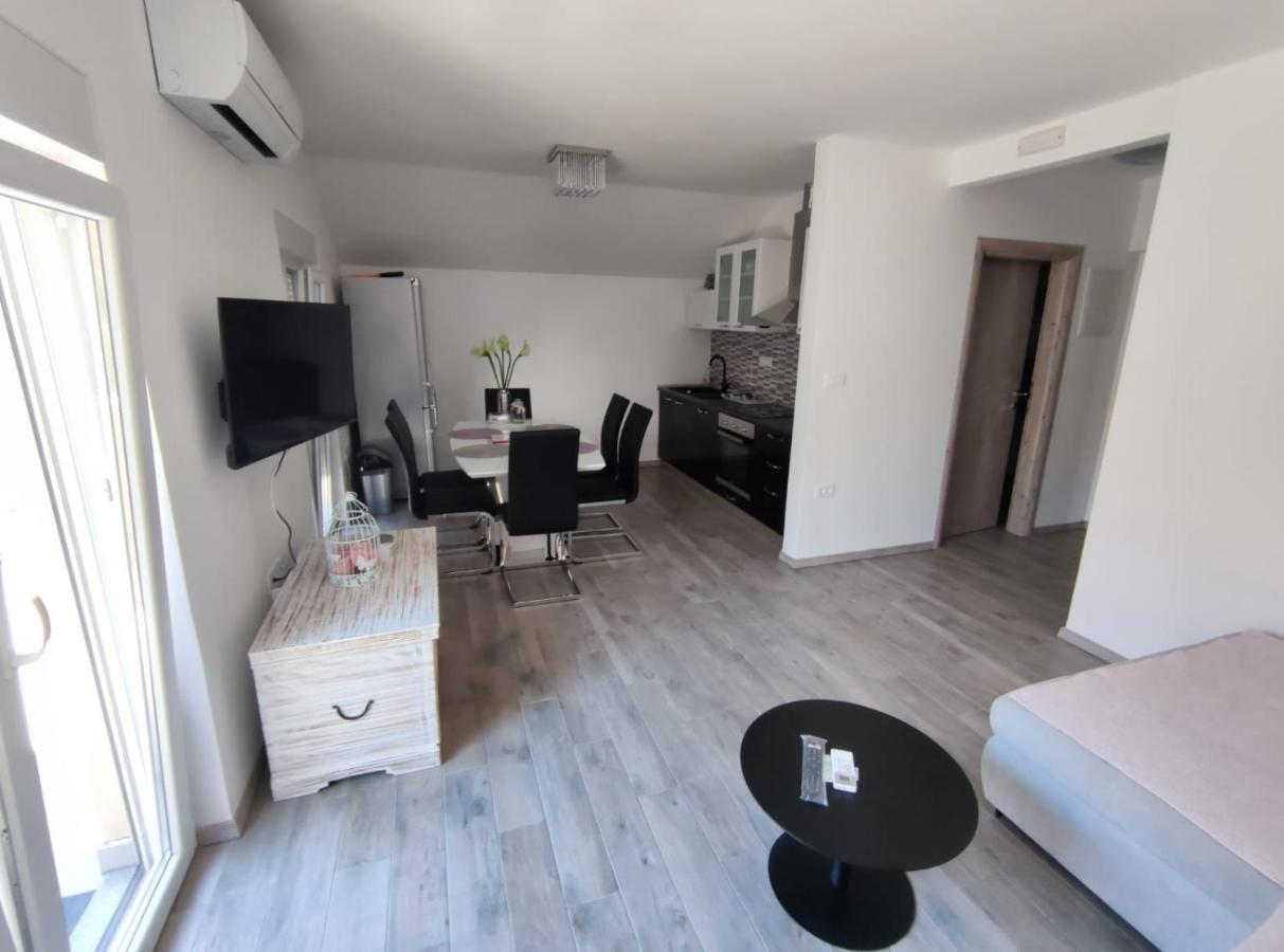 Apartmani Vuckovic Vodice Ngoại thất bức ảnh